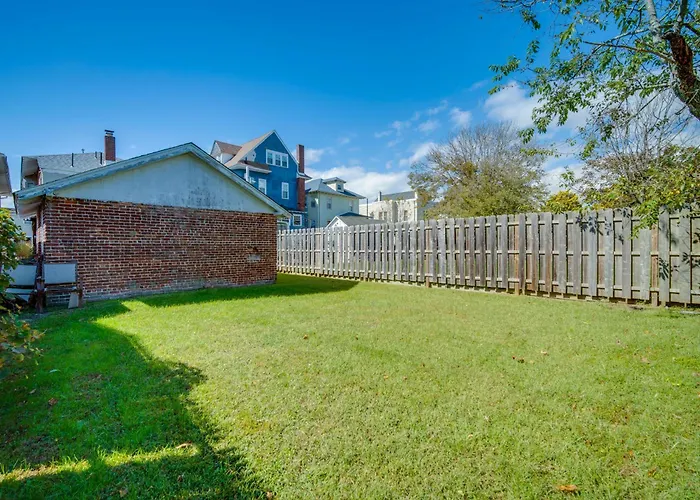2 Blocks To Ventnor City Beach: Pet-Friendly Gem!